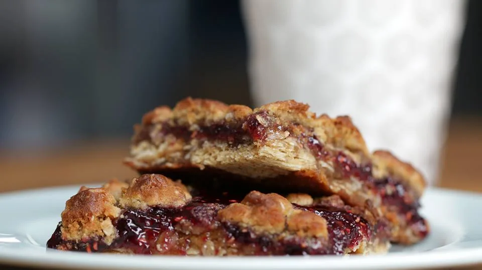 PB & J Snack Bars