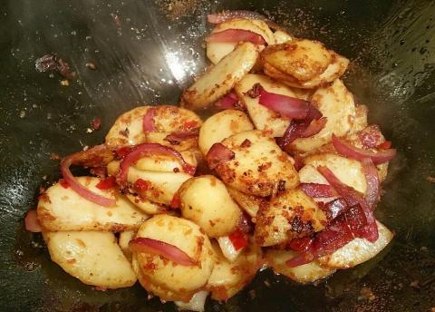 Stir Fried Potato with Chilli Sauce