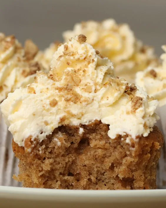 Apple Crumble Cupcakes