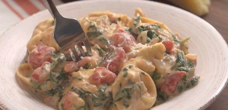 Creamy Tomato Basil Tortellini