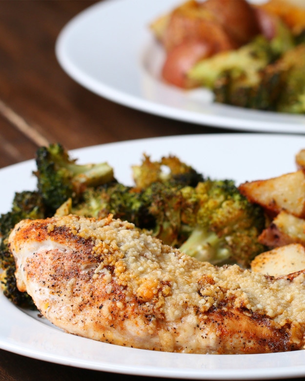 One-Pan Garlic Parmesan Chicken And Vegetables