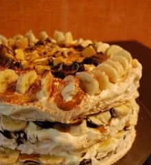 Choc Honeycomb, Banana & Caramel Pavlova