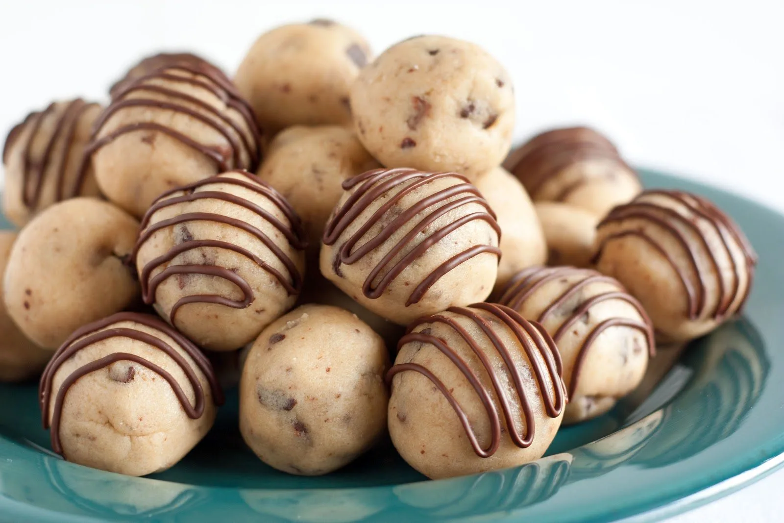 Mini Chocolate Chip Cookie Dough Bites