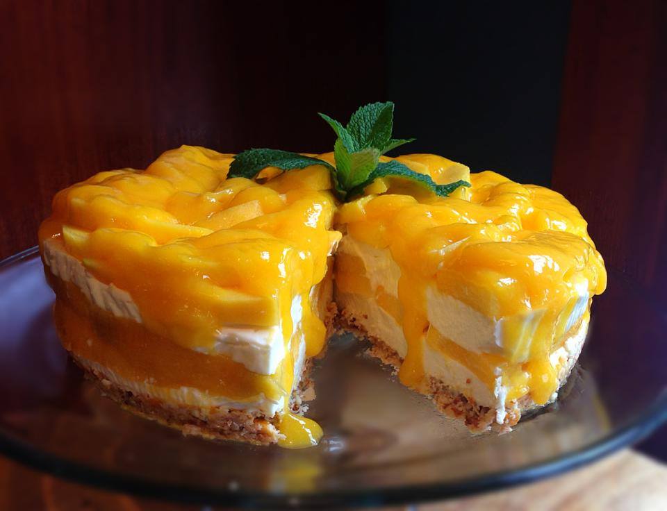 Layered Mango Cheesecake