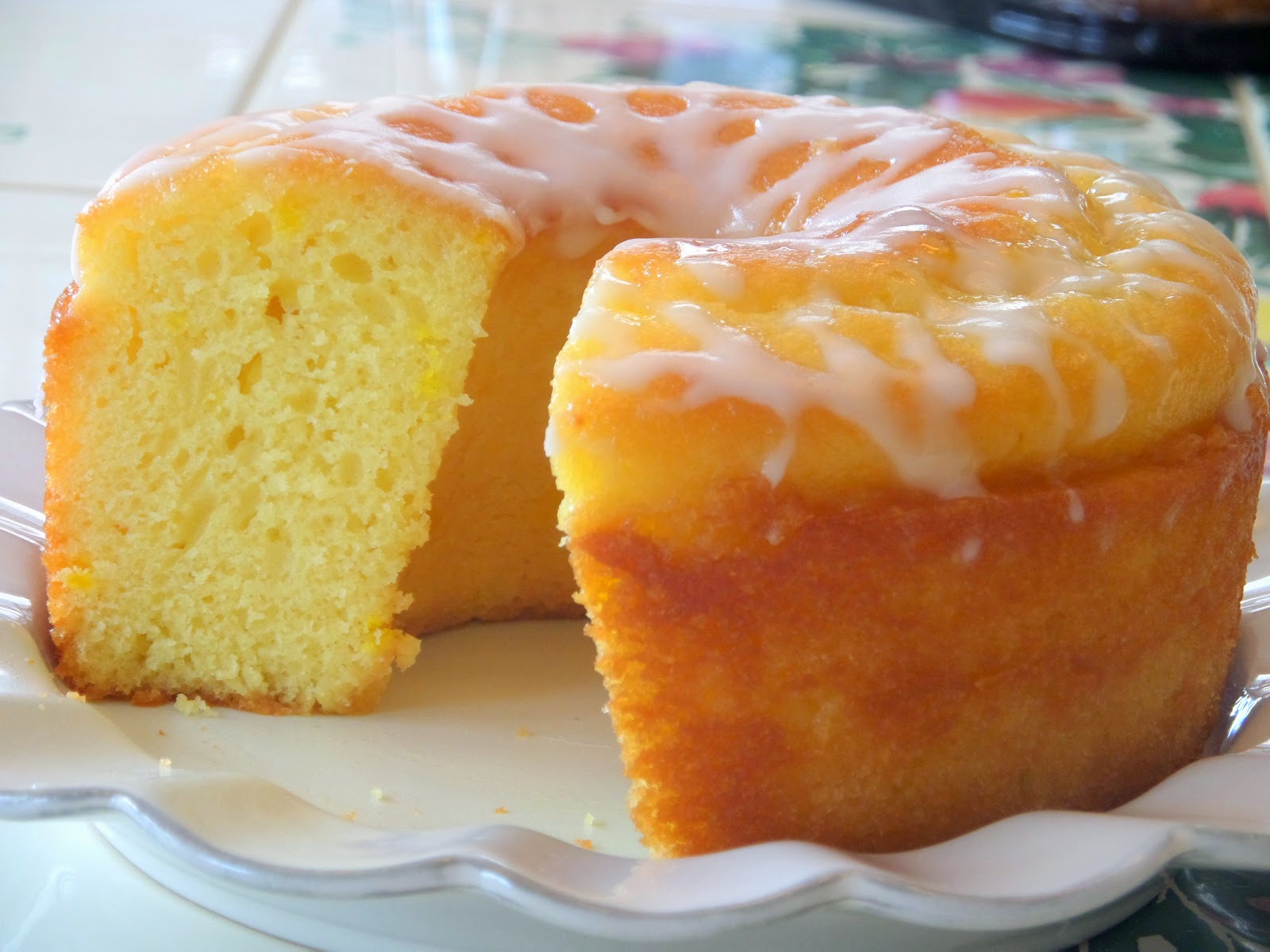 Vanilla-glazed Lemon Loaf Cake