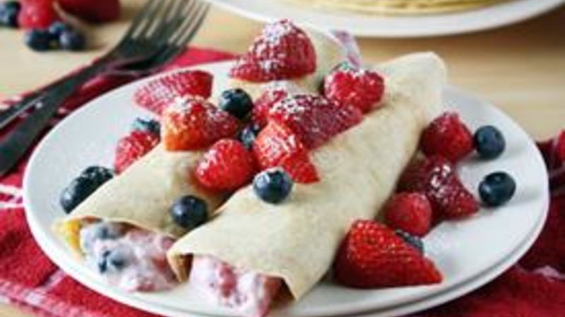 Berry and Yoghurt Crepes