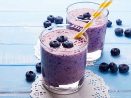Green Tea, Blueberry and Banana Smoothie