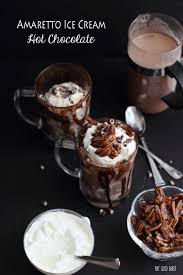 Ameretto Hot Chocolate Floats