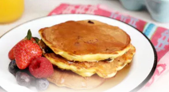 Fluffy Cottage Cheese Blueberry Pancakes