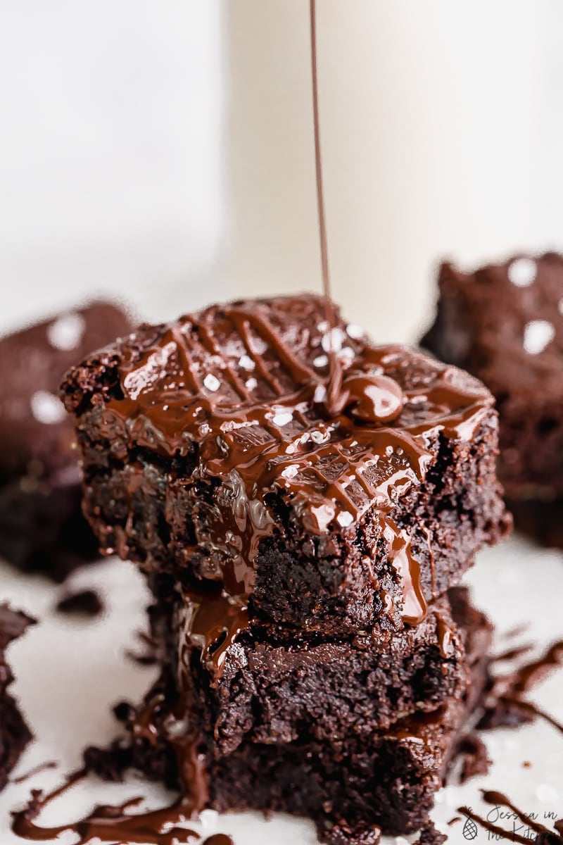 Vegan Almond Flour Brownies (One Bowl, Gluten Free & Fudgy) - Sam's Kitchen